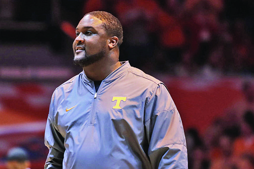 The Baltimore Ravens hired Tee Martin to be their new wide receivers coach last week The Baltimore Ravens hired Tee Martin to be their new wide receivers coach last week