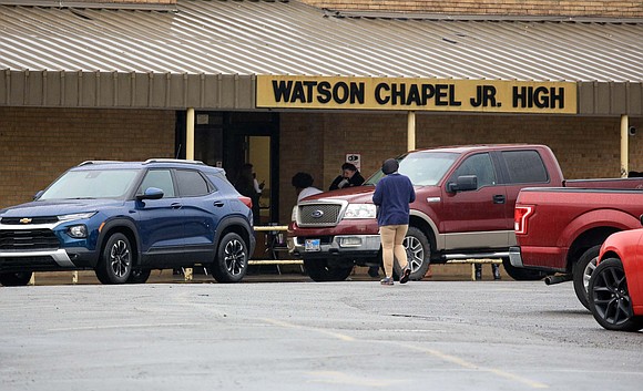 A 15-year-old boy who was shot Monday at a junior high school in Pine Bluff, Arkansas, has died from his …