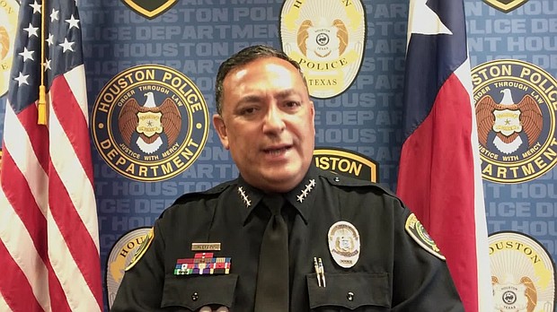 Houston Police Chief Art Acevedo resigning to lead the Miami department.
Credit:	CNN