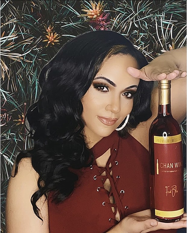 R&B Songstress Chantaul Williams