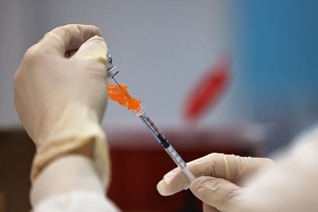 he US Centers for Disease Control and Prevention and the US Food and Drug Administration are recommending that the United States pause the use of Johnson & Johnson's Covid-19 vaccine over six reported US cases of a "rare and severe" type of blood clot.
Mandatory Credit:	Michael M. Santiago/Getty Images