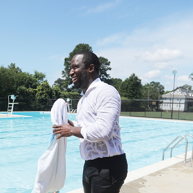 Making a splash/With the temperature reaching 95 degrees by noon on July 1, Mayor Levar M. Stoney and Chris Frelke, director of the city's Department of Parks, Recreation and Community Facilities, wrapped up a news conference a Hotchkiss Field Community Center in North Side by jumping in the pool - clothes, shoes, socks and all. Mayor Stoney dries off afterward, with no word on whether his wardrobe was of the drip-dry variety.