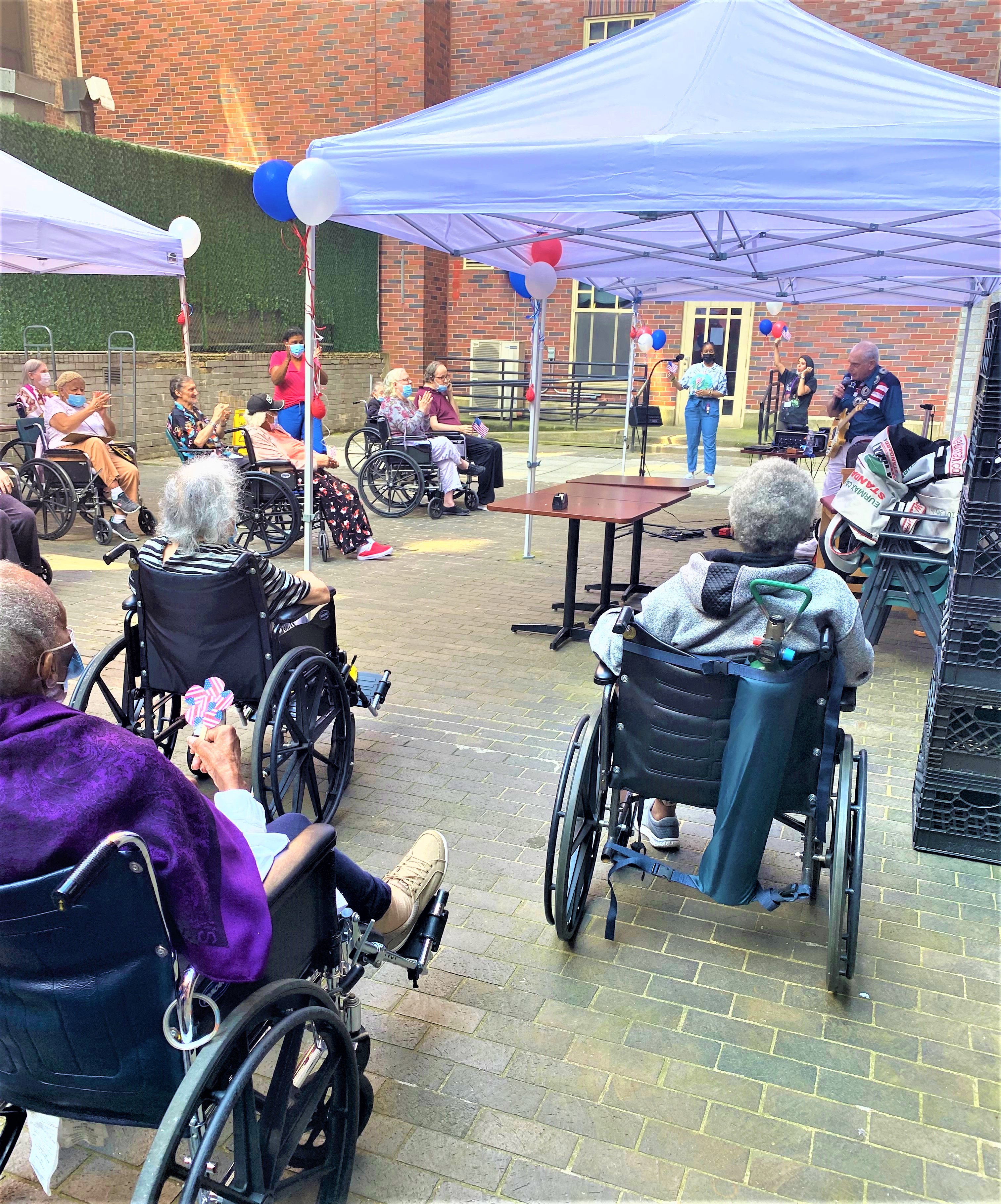 Amsterdam Nursing Home residents, staff welcome back live music ...