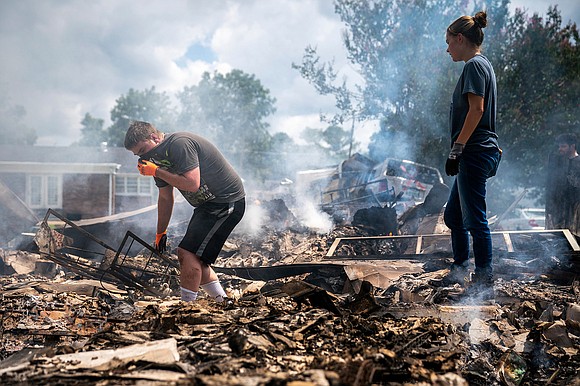 Casey Hipshire knew flooding was possible, she said, but she thought the rainwater that filled the yard of her home …