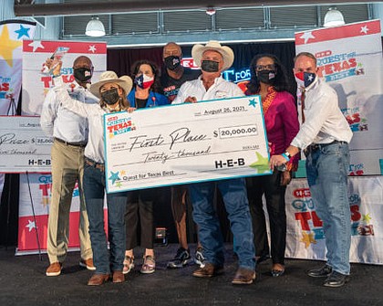First Place Winner ($20,000): 2F Akaushi Beef – Texas Wagyu Ground Beef Felo and Stephanie Martinez (Santa Elena, Rio Grande Valley)