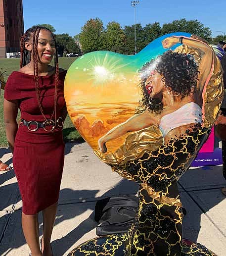 The 11 hearts decorated and designed by artists for Parade of Hearts will be on display in
Hyde Park, Back of the Yards, Chatham, Douglas, Grand Boulevard, Greater Grand Crossing,
Kenwood, Oakland, South Shore, Washington Park and Woodlawn. Photos by Tia Carol Jones