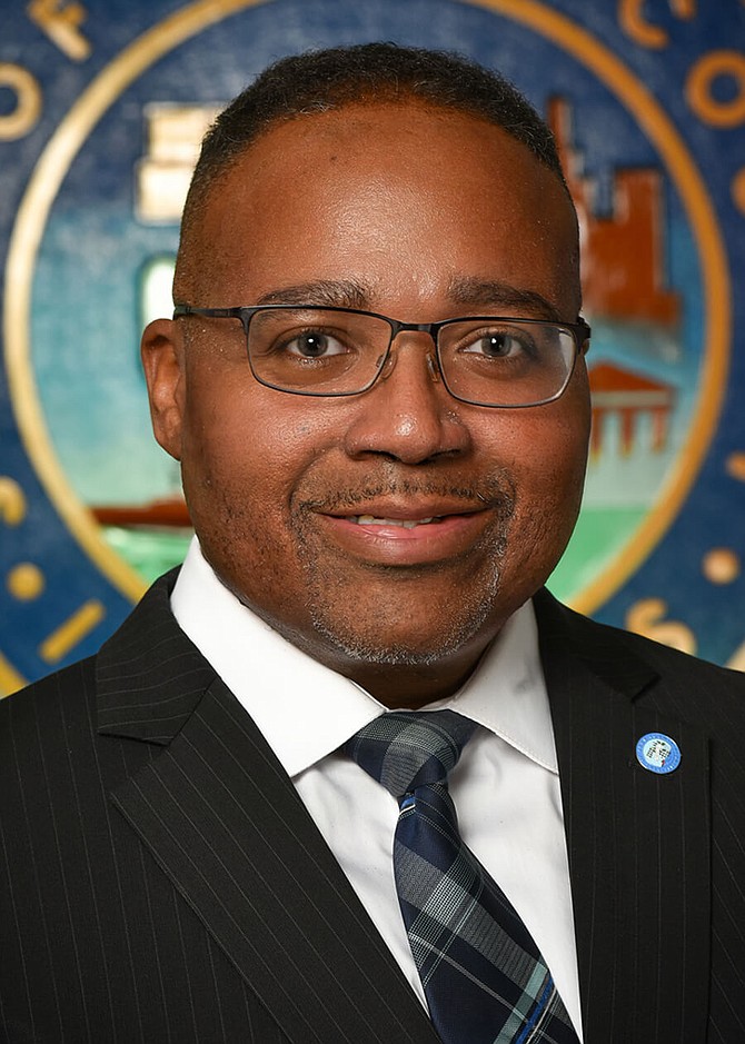 Cook County Commissioner Dennis Deer.  Photo provide Wyn-Win Communications