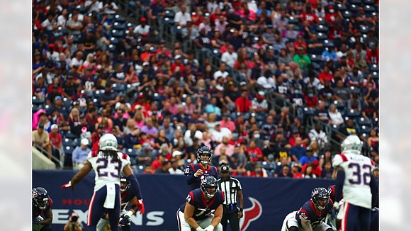 For one half of football, the Houston Texans gave their fans something to cheer for against the New England Patriots …