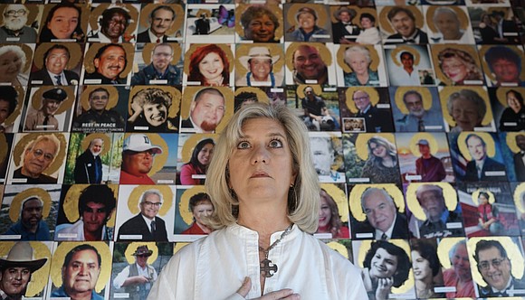 "Living Icons" photo exhibit memorializes Houston-area pandemic victims
