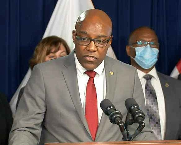 Illinois Attorney General Kwame Raoul speaks at a news conference Friday, unveiling that a task force overseen by his office seized millions of dollars of stolen goods this week in its “first major bust” aimed at addressing
“organized retail crime.” Credit: Blueroomstream.com
