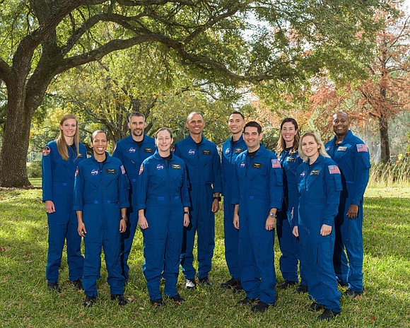 Ten men and women are ready to begin training so they can journey to the International Space Station, the moon …