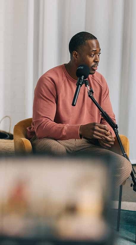 Aaron Smith hosts a podcast called, Escaping the Odds, where he talks to formerly incarcerated people about their entrepreneurial endeavors, how their time away
affected them and what prompted them to start their own business. PHOTOS PROVIDED BY CASSANDRA WELLER