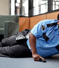 Craig Robinson starts in new Peacock series Killing It