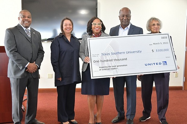 Phil Griffith, United Airlines Houston Hub Vice President (2nd from right) presented Texas Southern University with a $100,000 scholarship, combined with mentorship opportunities, for students in TSU’s aviation science program. Also pictured are (l. to r.) Terence Fontaine, director of aviation at TSU; Pamela Medina, TSU Regent; Dr. Lesia Crumpton-Young, TSU President; and Mary Sias, TSU Regent.