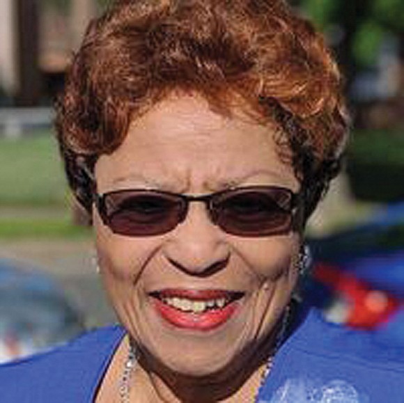 Evelyn Louise Harris Price, a retired Richmond educator and active churchwoman, has died.