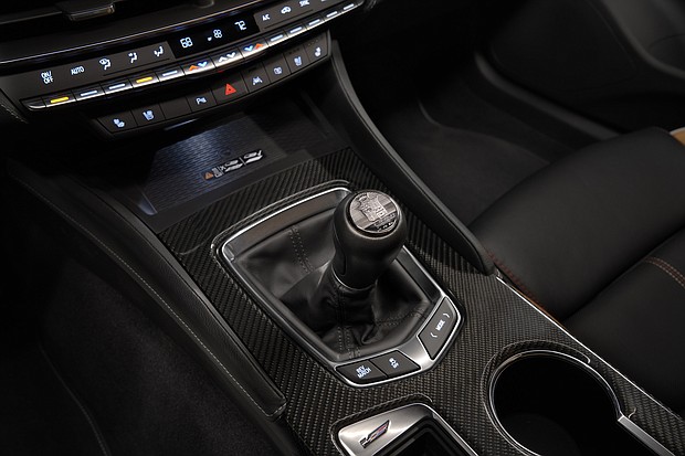 2023 Cadillac CT5-V Blackwing 120th Anniversary Edition shifter