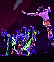 Cloud Gate Dance Theatre of Taiwan_photo courtesy of the artist