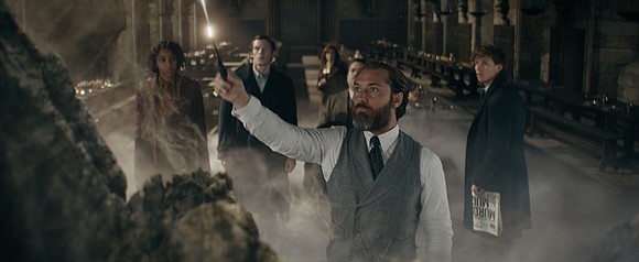 Despite the enticing subtitle "Fantastic Beasts: The Secrets of Dumbledore," the second sequel to J.K. Rowling's Wizarding World franchise mirrors …