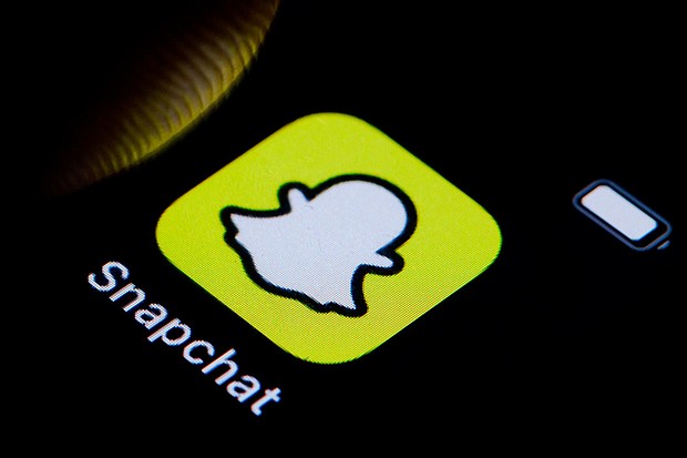Snap Inc said the economy had worsened faster than expected in the last month and the social media company slashed its quarterly forecast, triggering an after-hours sell-off.
Mandatory Credit: