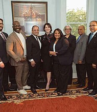 Lorenzo Lopez, Vice President, Corporate Communications, Diageo
North America, Alvaro Gurdián, President & CEO, National Association of Hispanic Publications, Inc. (NAHP, Inc.), Sam Tatum, VP, Integrated Market and Partnership, Radio One, Ricardo Hurtado, National Association of Hispanic Publications, Inc. (NAHP, Inc.), Debra Crew, President, Diageo North America, Stephanie Childs, Executive Vice President, Corporate Relations, Diageo North America, Jean Wells, Editor, The Positive Community Magazine, Ron Burke, National Marketing and Constituency Development Director, National Newspaper Publishers Association, Dr. Benjamin F. Chavis,
Jr., President & CEO, National Newspaper Publishers Association, and Adrian Council, Sr., Publisher, Positive Community Magazine. Photo Credit: Elijah Sanchez/MCRD