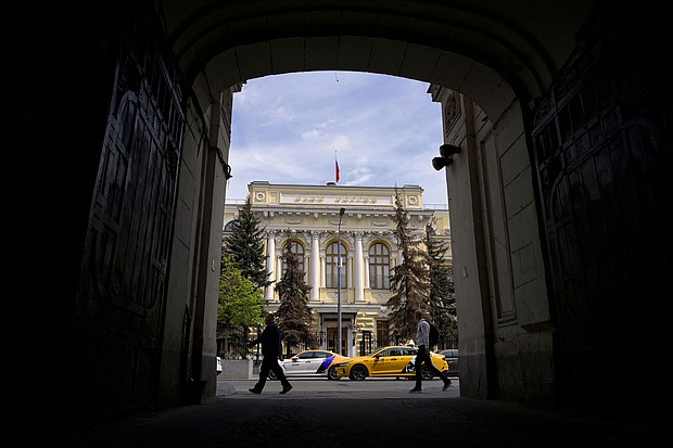 A view of the Russian Central Bank headquarters in downtown Moscow on May 26. Russia has defaulted on its foreign debt for the first time since 1918.
Mandatory Credit:	Natalia Kolesnikova/AFP/Getty Images