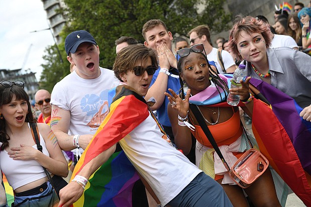 The cast of Heartstopper (L-R) Jenny Walser, Kit Connor, Sebastian Croft, Tobie Donovan, Corinna Brown and Kizzy Edgell attend Pride in London 2022.
Mandatory Credit: Chris J Ratcliffe/Getty Images