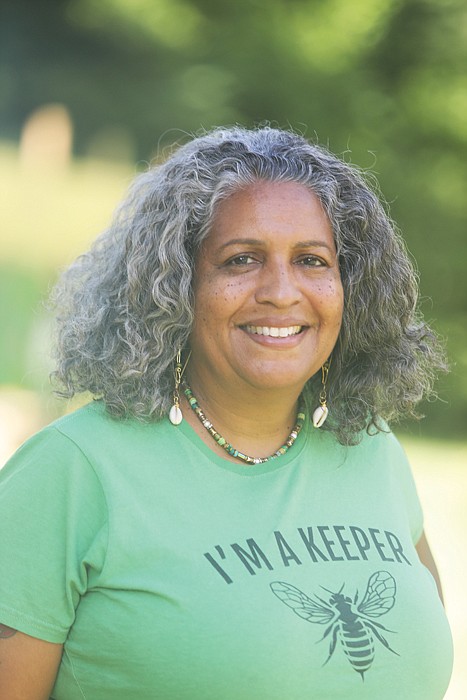 Black Beekeepers Are Reclaiming Their Relationship With the Land