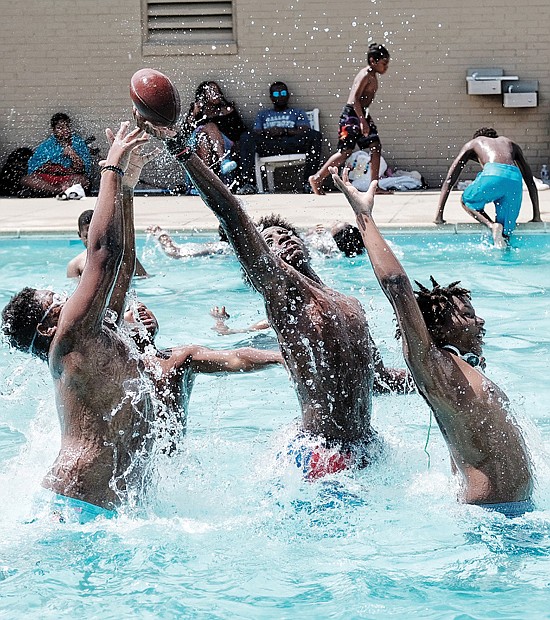 Youngsters beat the heat recently at the Blackwell Community Center swimming pool, 300 E. 15th St. Temperatures are expected to continue in the 90s through this weekend.