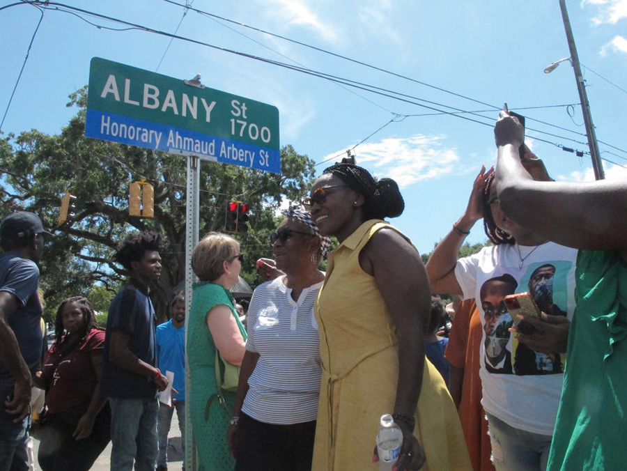 Breonna Taylor Supporters Relieved By Charges Against Police Richmond Free Press Serving The