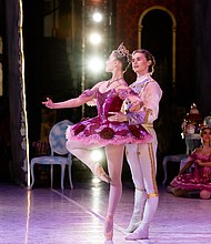 Did you know that subscribers get priority access to add-on performances like The Nutcracker!? Become a full season subscriber today for our blockbuster 2022-2023 season with Peter Pan, Romeo & Juliet, Swan Lake and 3 mixed repertory programs each with a world premiere and unlock all of the exclusive benefits that subscribers receive. With orchestra level seats for all 6 ballets starting at just $117, join us for a season that is not to be missed!