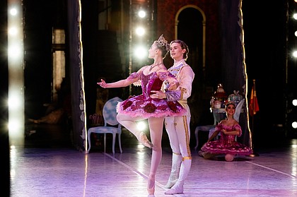 Did you know that subscribers get priority access to add-on performances like The Nutcracker!? Become a full season subscriber today for our blockbuster 2022-2023 season with Peter Pan, Romeo & Juliet, Swan Lake and 3 mixed repertory programs each with a world premiere and unlock all of the exclusive benefits that subscribers receive. With orchestra level seats for all 6 ballets starting at just $117, join us for a season that is not to be missed!