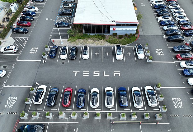 Tesla vehicles may become eligible again next year for the tax credit as the 200,000-unit cap lifts.
Mandatory Credit:	Justin Sullivan/Getty Images