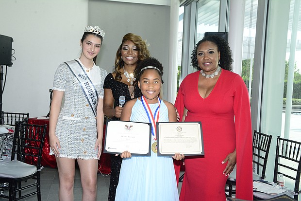 America's Got Talent finalist, Victory Brinker, Miss Houston Teen Marcela Hymes, Dr. Sonia White and Dr. Mya Smith-Edmonds at the Inaugural 1st Presidential Youth Awards