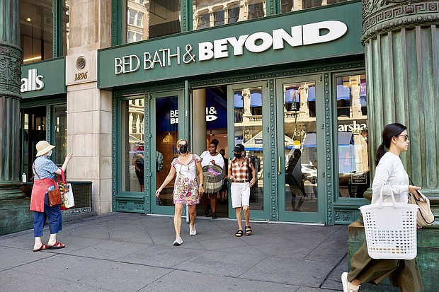 Shares of Bed Bath & Beyond were 15% lower in premarket trading following the death of one of its top executives. A Bed Bath & Beyond in New York is pictured here on August 25.
Mandatory Credit:	Gabby Jones/Bloomberg/Getty Images