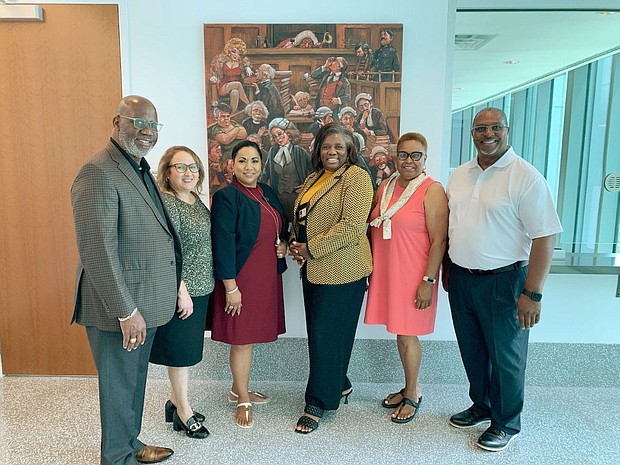 Chief Deputy Michael Winn, Bexar Co. Chief Deputy Racquel Montalvo, Bexar Co. Clerk Lucy Adame-Clark, Broward Co. Clerk Brenda Forman, Cook Co. Clerk Karen Yarbrough, and Dallas Co. Clerk John Warren visit the Broward County Clerk’s Office during the PRIA Conference.