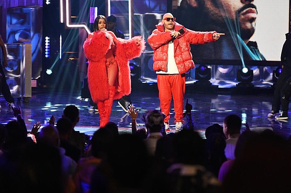Hosted by GRAMMY®-nominated recording artist, actor, entrepreneur, and media personality Fat Joe, the “BET Hip Hop Awards” 2022 premieres tonight, …