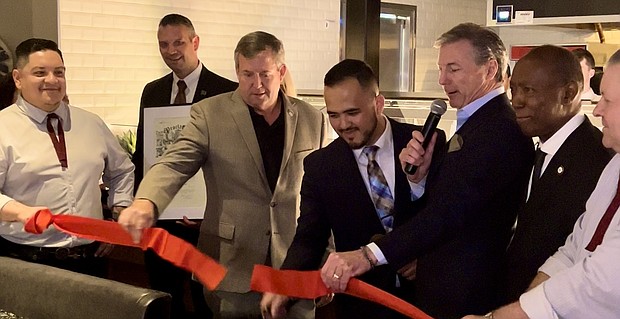 General Manager Raido Ramos, Houston Mayor Turner, Friendswood Mayor Foreman, CEO Barry McGowan