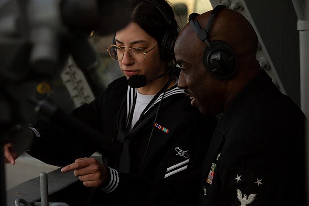 Photo by Petty Officer 3rd Class Timothy Carley 
USS Abraham Lincoln
