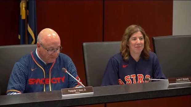 Southeastern Pennsylvania Transportation Authority (SEPTA) Chair Pasquale Deon Sr. and General Manager Leslie Richards wear Astros jerseys after losing World Series wager with METRO.