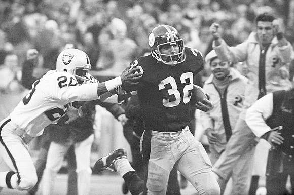 The ball fluttered in the air and all but one of the 22 players on the Three Rivers Stadium turf ...