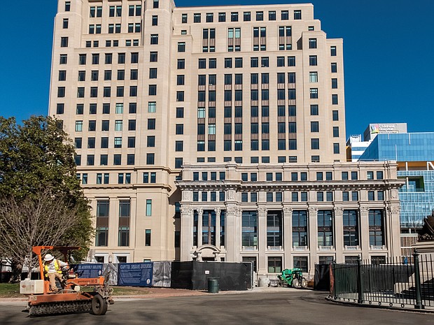 Construction continues on the GAB on the northwestern corner of Capitol Square.
