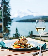 Lake House Cafe at Lake Maligne