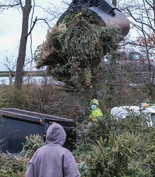 Signaling a fresh start for the new year, the Richmond Departments of Public Works and Public Utilities hosted its annual Richmond E-Cycle program at 1710 Robin Hood Road on Jan. 14. The drive-through event for Richmond residents accepted Christmas trees for recycling, along with electronics, paper, household waste items, and oil-based paints. 
From 10 a.m. to 2 p.m. Feb. 4 and March 4, electronics recycler Securis also will host an e-cycling collec- tion. The drive-through event is open to all residents of Central Virginia. Fees apply for some items. Website: https://securis. com/event/e-recycling-near- richmond-va/2023-02-04/