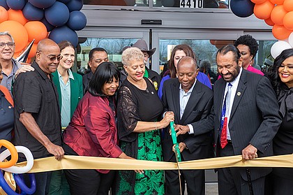 Mayor Sylvester Turner, elected officials, and the Houston Health Department cut the ribbon to open the new Sunnyside Health and Multi-Service Center.