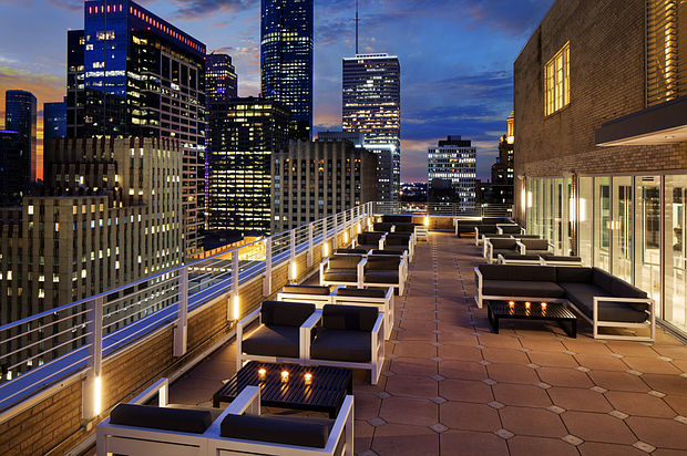 Barre A Baisers rooftop bar