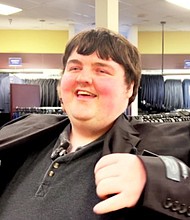 On Friday, Jason Grosboll, also known as the "popcorn guy" got suited up for one of the biggest nights of his life— the Oscars.
Mandatory Credit:	KRIS