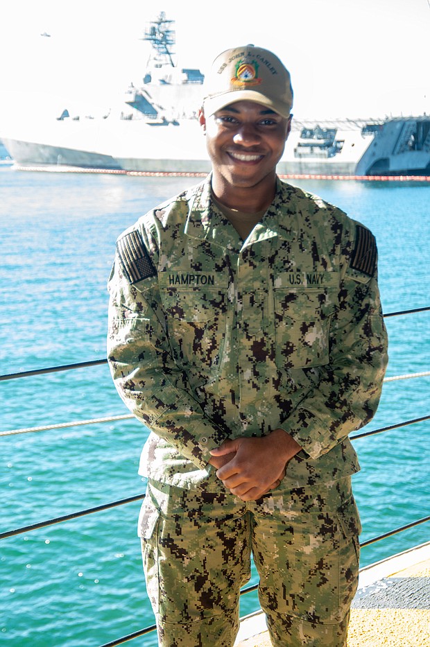 Photo by Mass Communication Specialist 3rd Class Andrew Hanchar,
Navy Office of Community Outreach