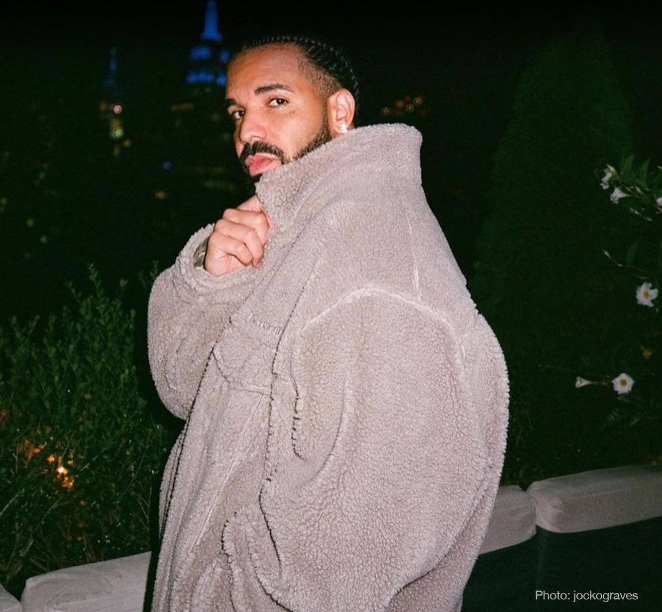 Drake Announces 2023 It’s All A Blur Tour With 21 Savage Houston
