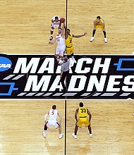 The Virginia Cavaliers tip off against the UMBC Retrievers in the first round of the 2018 March Madness.
Mandatory Credit:	Streeter Lecka/Getty Images
