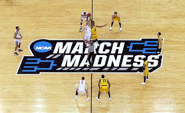 The Virginia Cavaliers tip off against the UMBC Retrievers in the first round of the 2018 March Madness.
Mandatory Credit:	Streeter Lecka/Getty Images